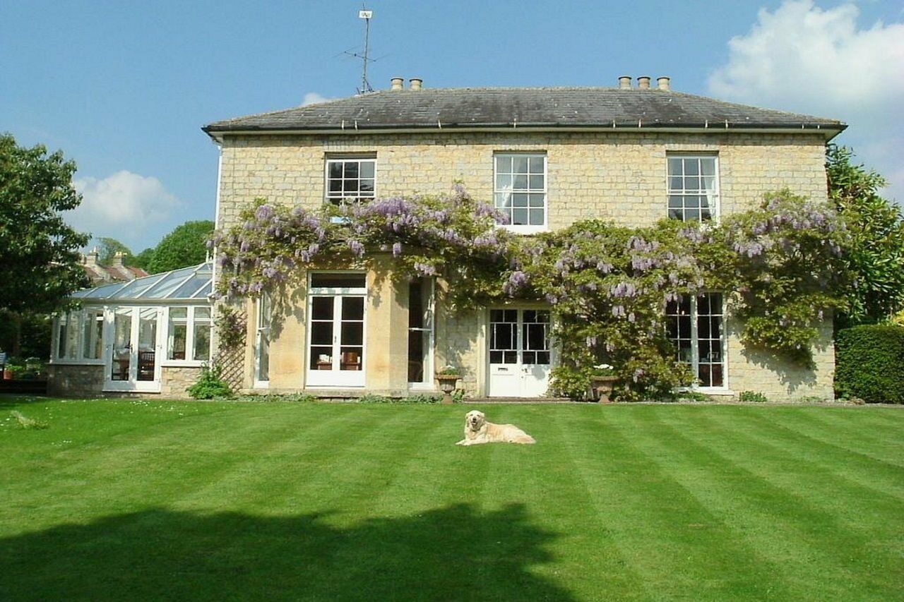 The Cottage At Weston Lawn Бат Екстериор снимка
